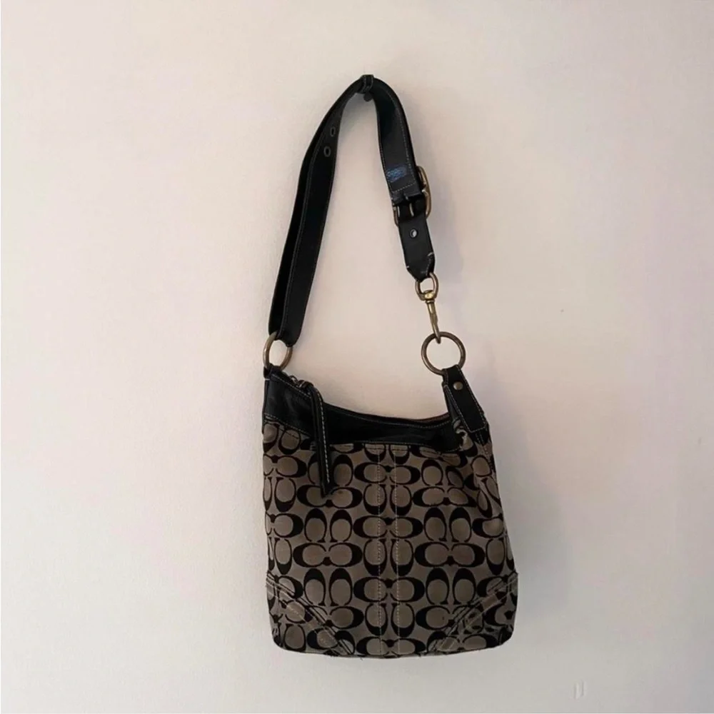 COACH Signature C Jacquard Leather Brown and Black Tote bag. Black leather strap - Picture 2 of 5